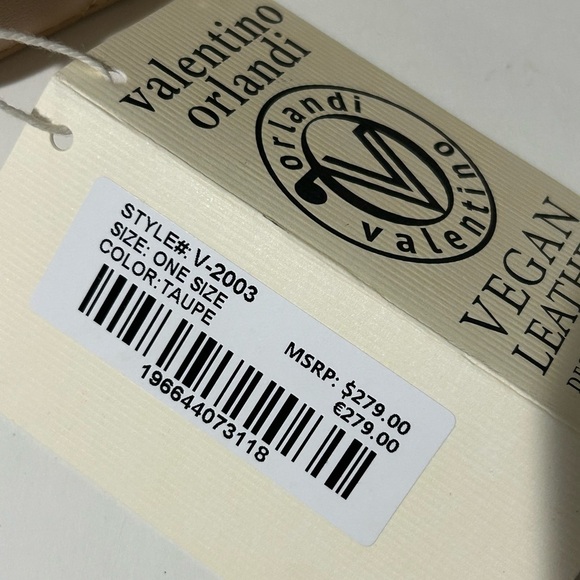 Valentino by Mario Valentino Tan Quilted Crossbody Camera Bag NWT - Picture 7 of 11